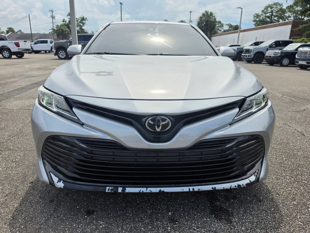 Used 2019 Toyota Camry LE FWD image 9