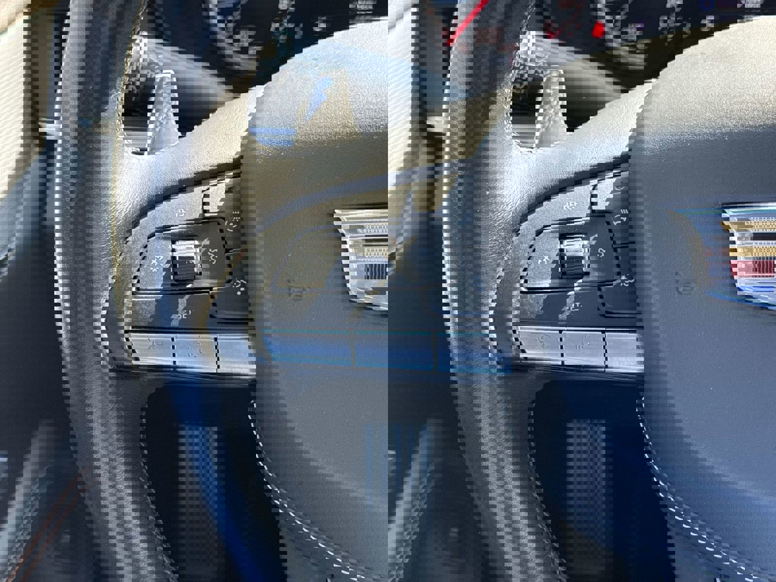 Used 2024 Cadillac CT4 V w/ LPO, ONYX Package image 19