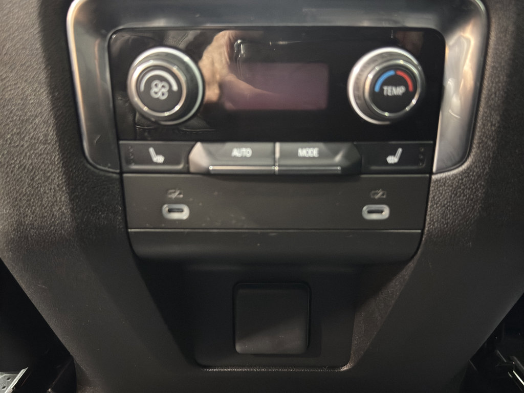 Used 2024 Chevrolet Tahoe Z71 image 13