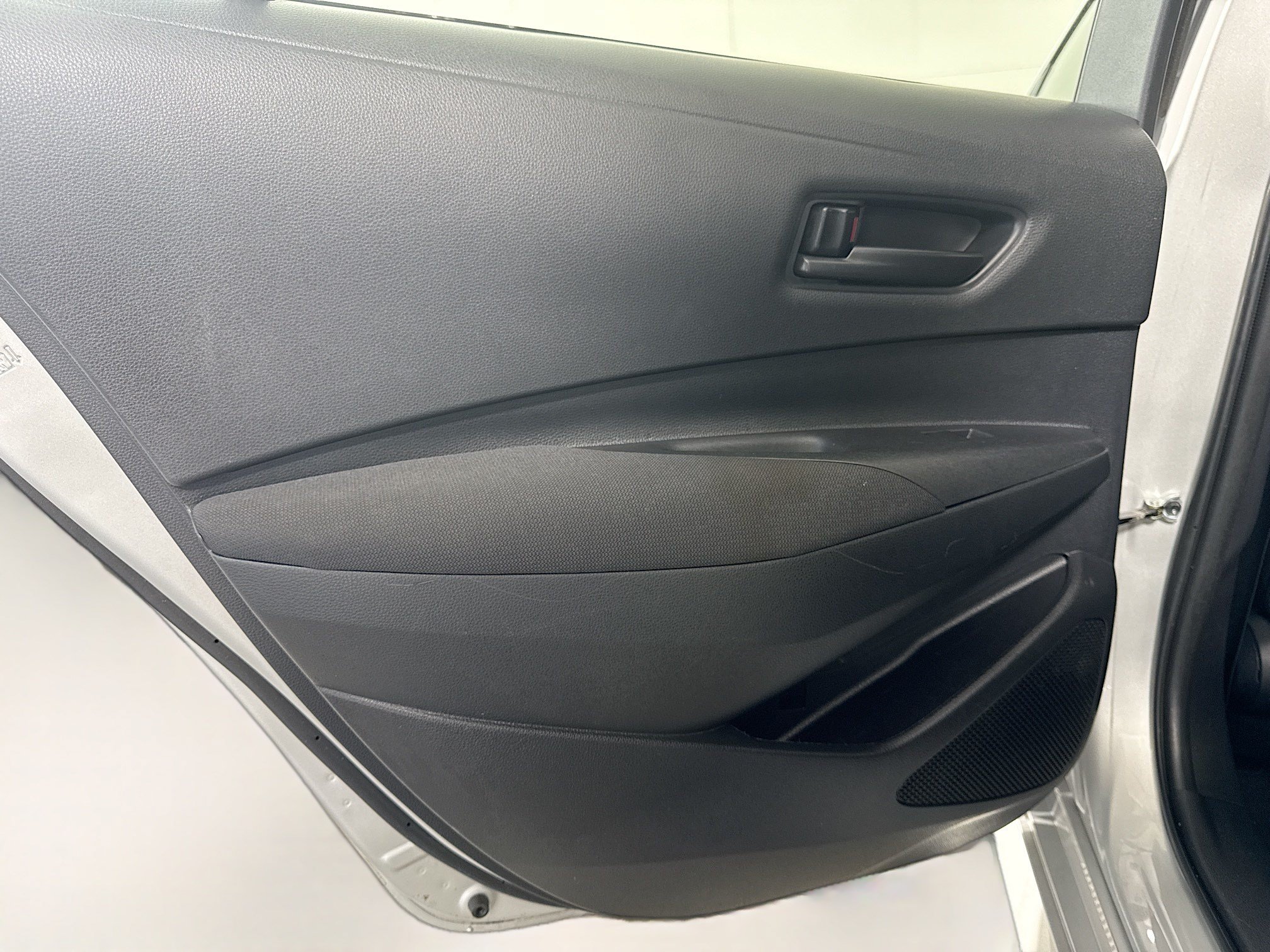 Used 2024 Toyota Corolla LE FWD image 25