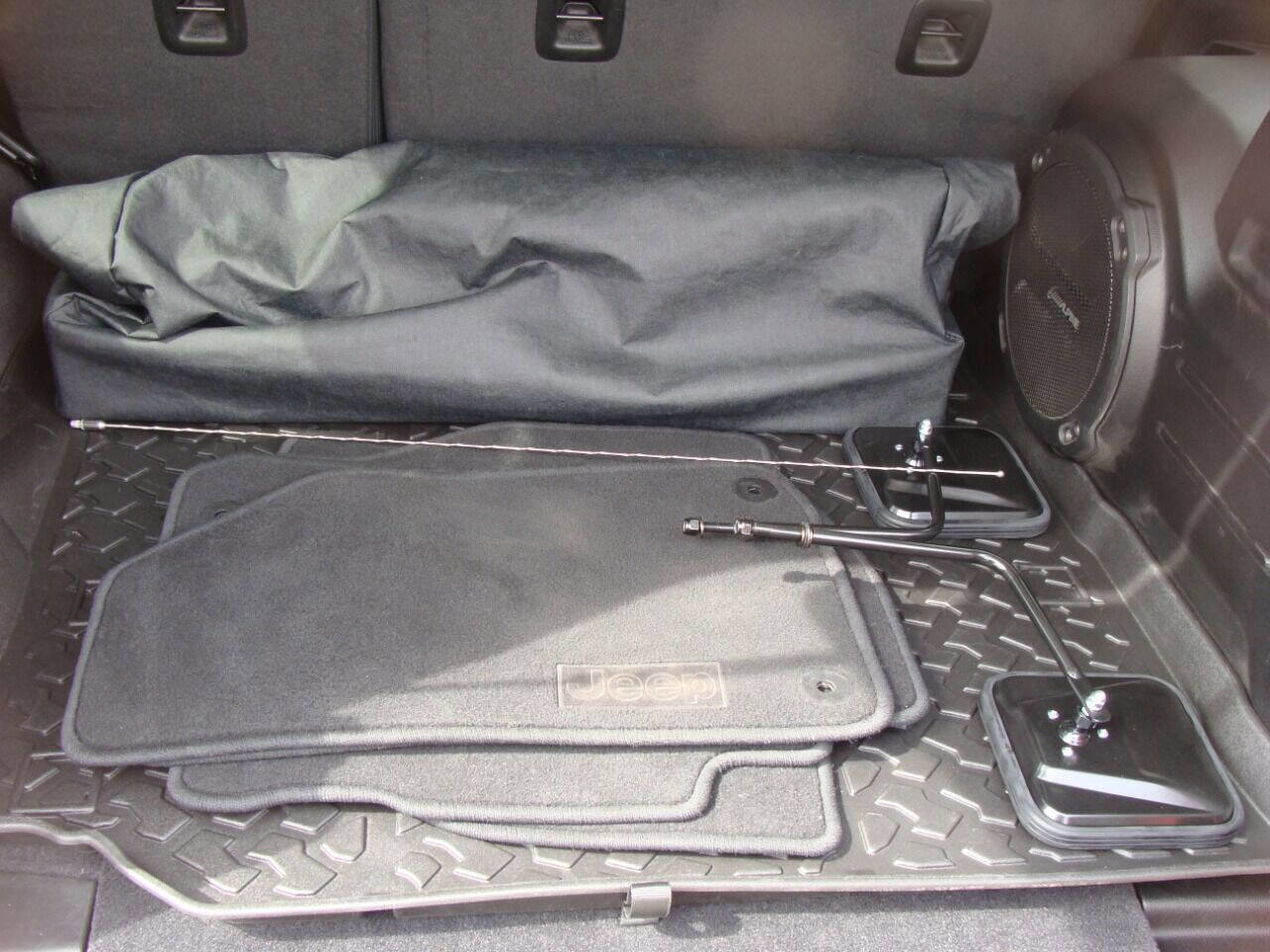 Used 2020 Jeep Wrangler Unlimited Sahara w/ Uconnect 4C Nav & Sound Group image 18