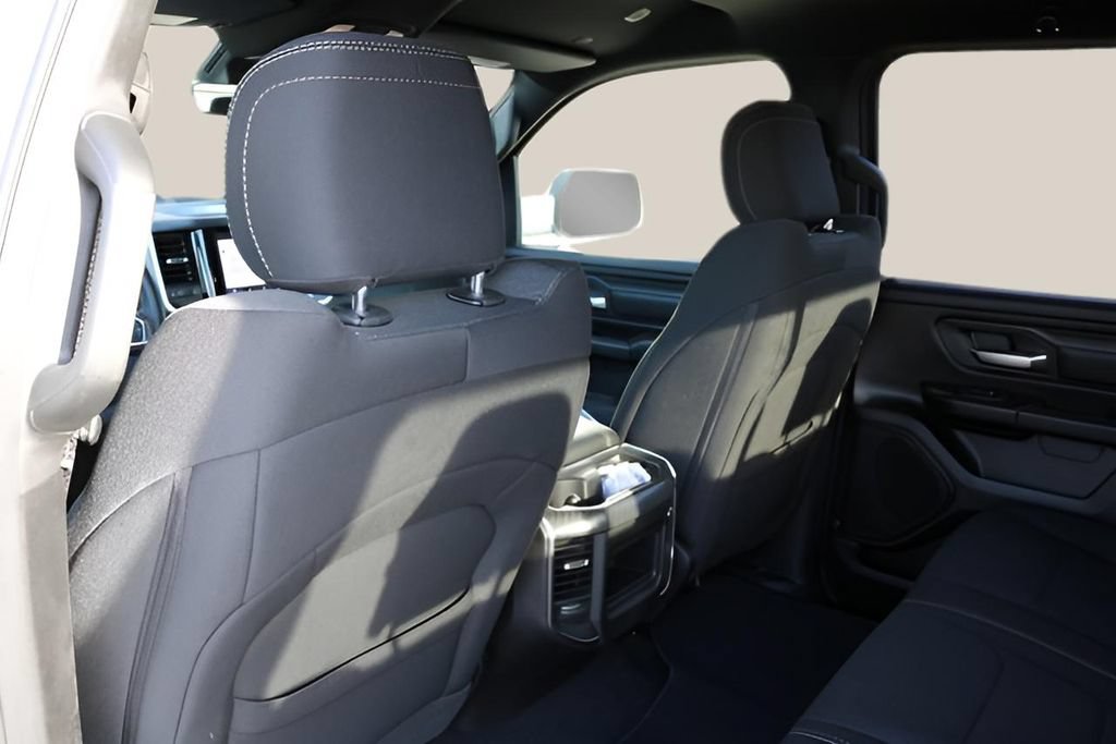 New 2026 RAM 1500 Express AWD/4WD image 14