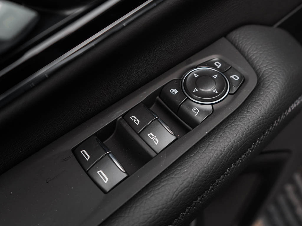 New 2026 GMC Yukon XL Denali w/ Denali Reserve Package image 19