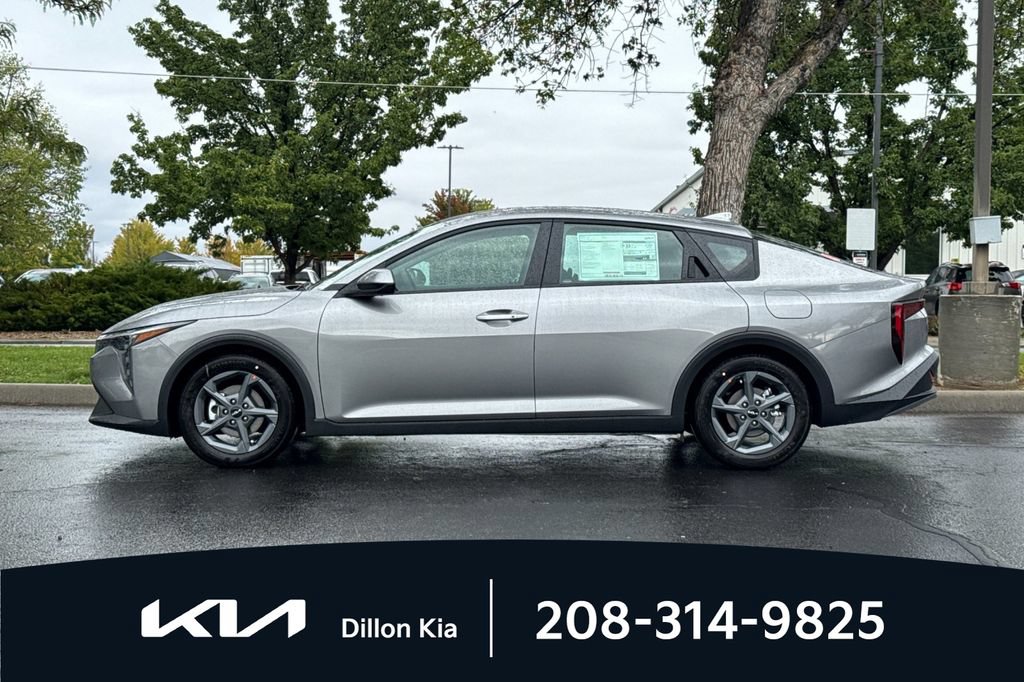 New 2026 Kia K4 FWD image 10