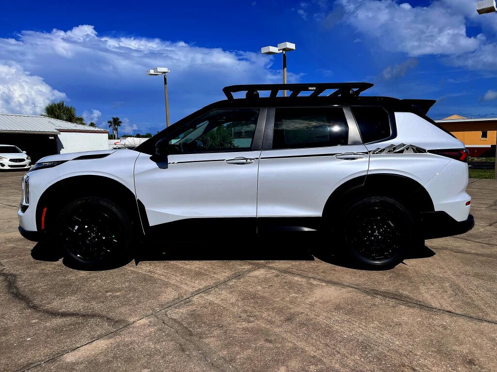 New 2025 Mitsubishi Outlander Trail Edition image 7