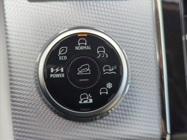 Used 2023 Mitsubishi Outlander SEL image 15