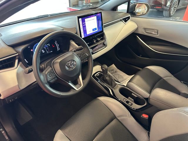 Certified 2025 Toyota Corolla SE w/ SE Premium Package FWD image 11