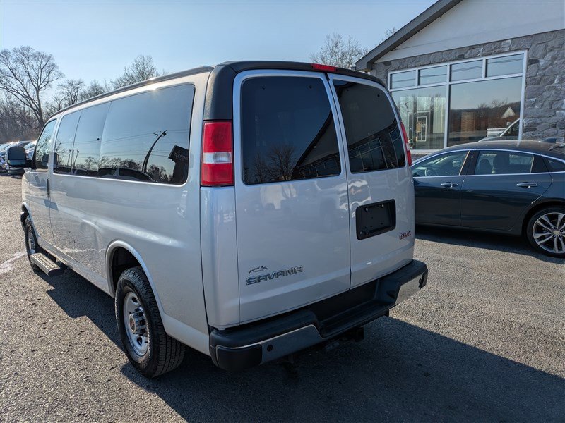 Used 2020 GMC Savana 2500 LS w/ Enhanced Convenience Package RWD image 5
