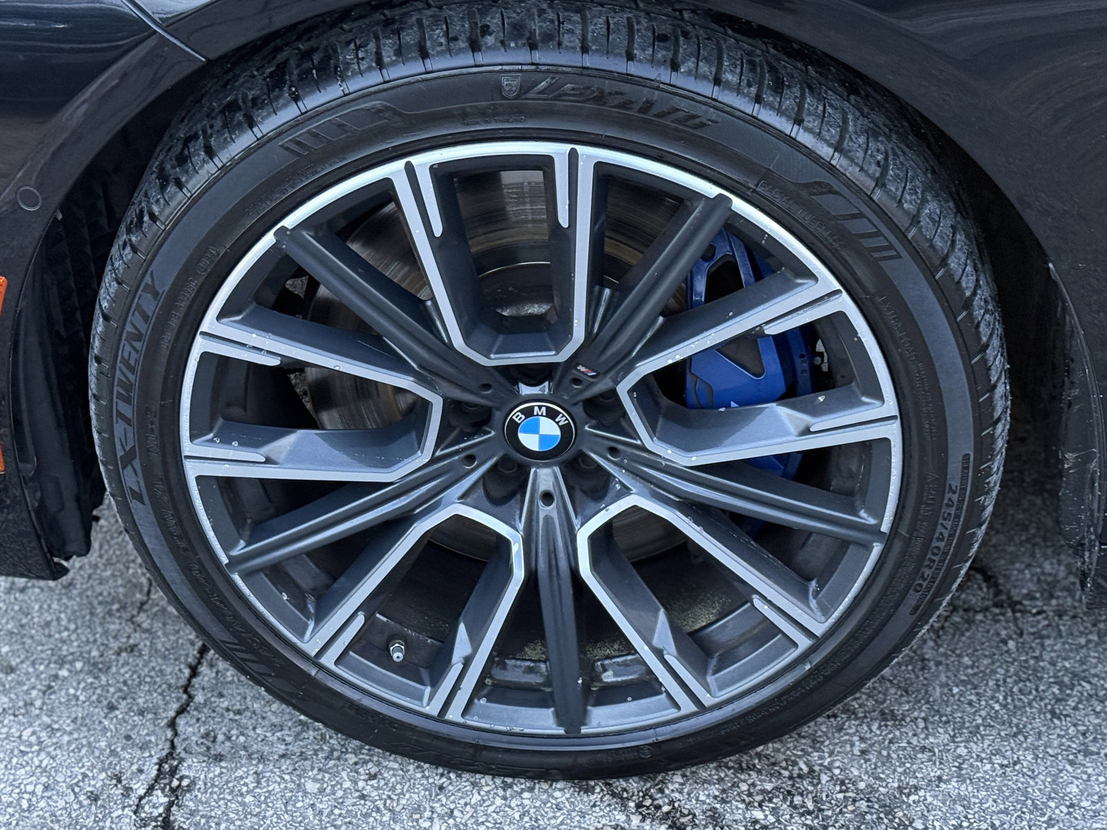 Used 2020 BMW 750i xDrive w/ Executive Package AWD/4WD image 14