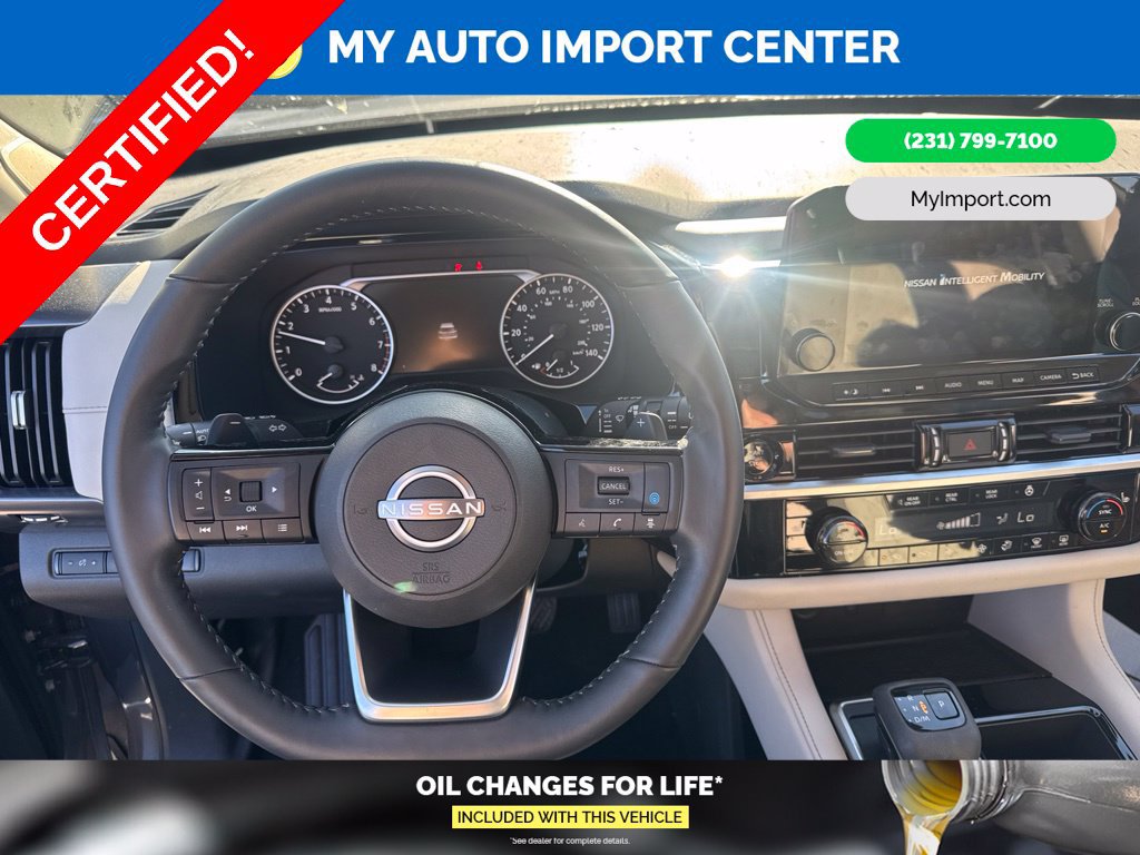 Certified 2025 Nissan Pathfinder SL w/ SL Premium Package AWD/4WD image 15