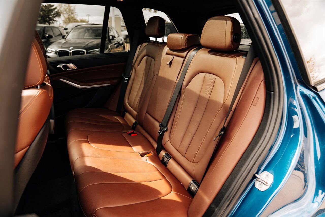 Used 2022 BMW X5 sDrive40i w/ M Sport Package image 44