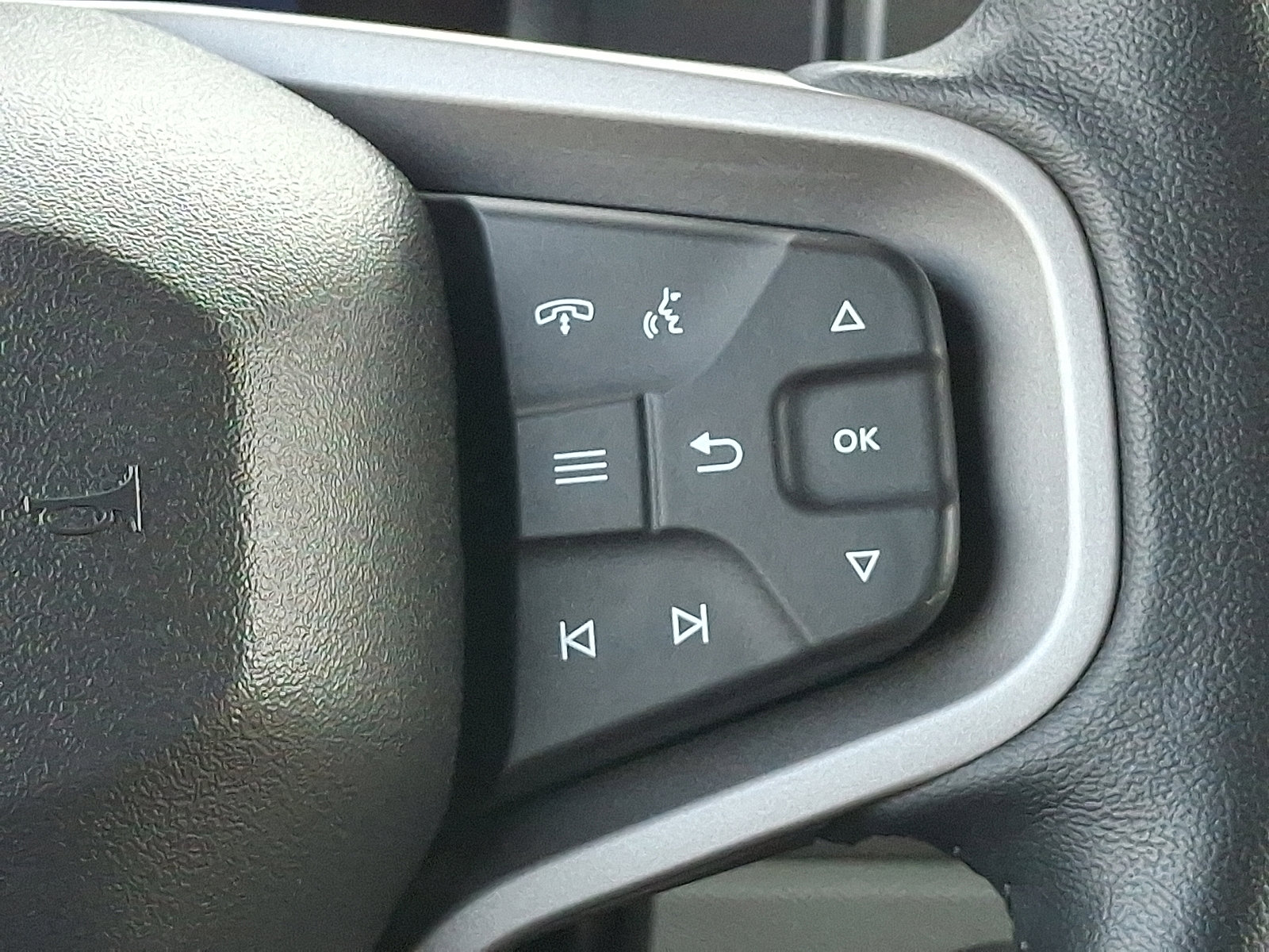 Used 2024 Ford Bronco Everglades image 22