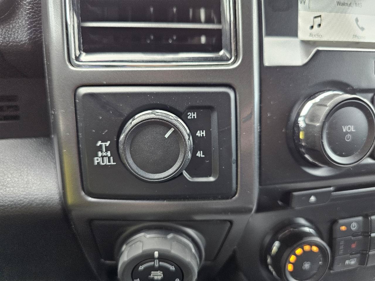 Used 2017 Ford F150 XLT w/ Equipment Group 302A Luxury AWD/4WD image 47