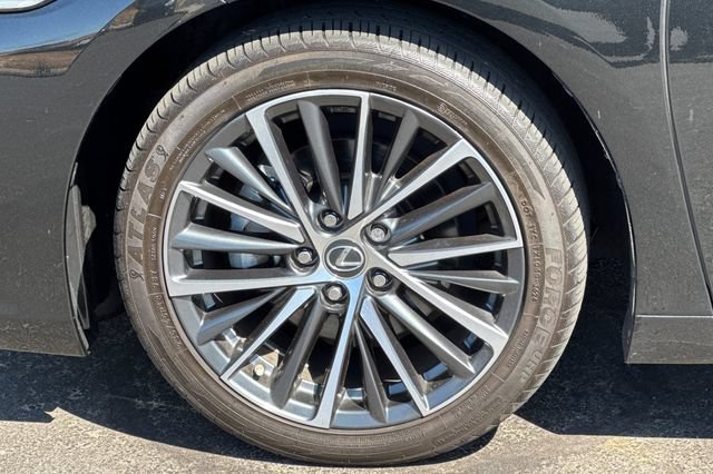 Used 2023 Lexus ES 250 w/ Premium Package AWD/4WD image 45