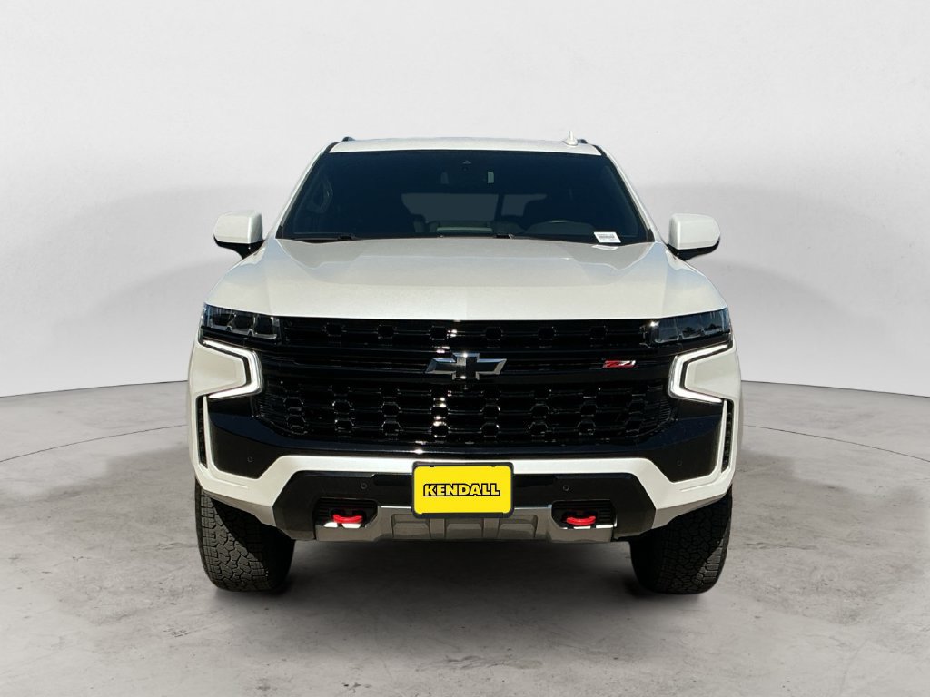 Certified 2023 Chevrolet Tahoe Z71 w/ Luxury Package AWD/4WD image 3