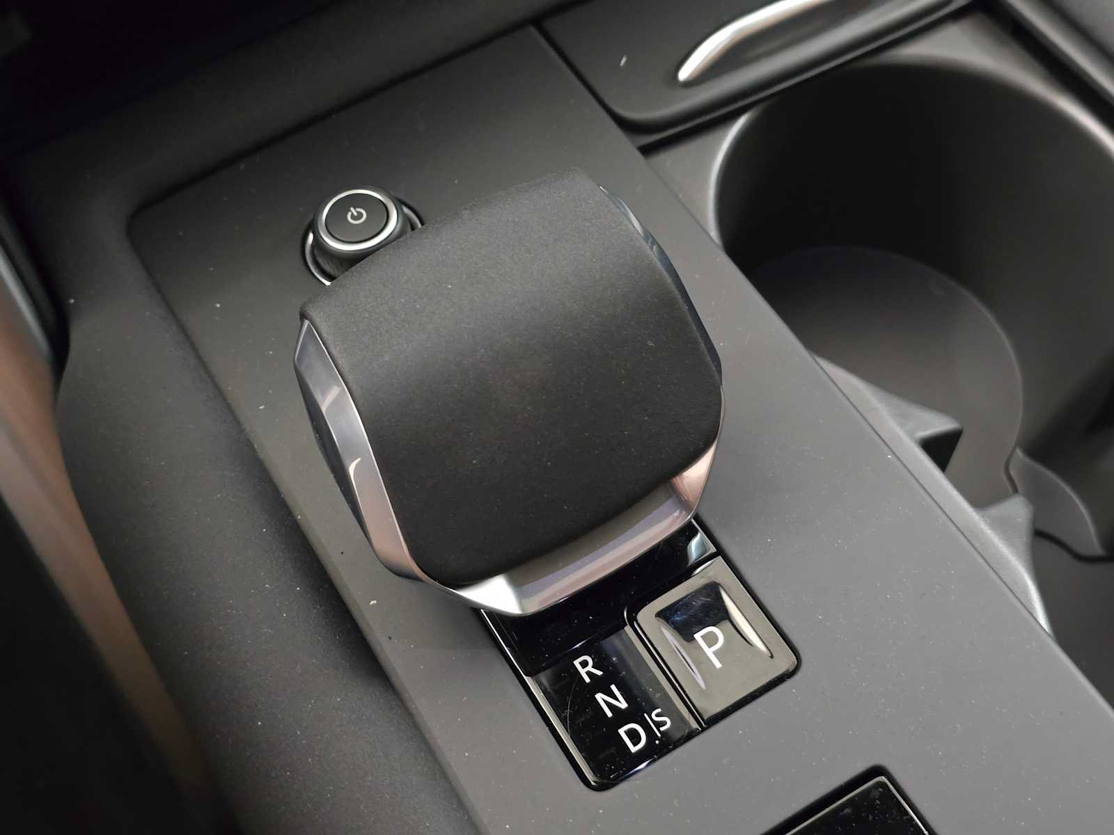 New 2026 Land Rover Discovery Limited Edition AWD/4WD image 35