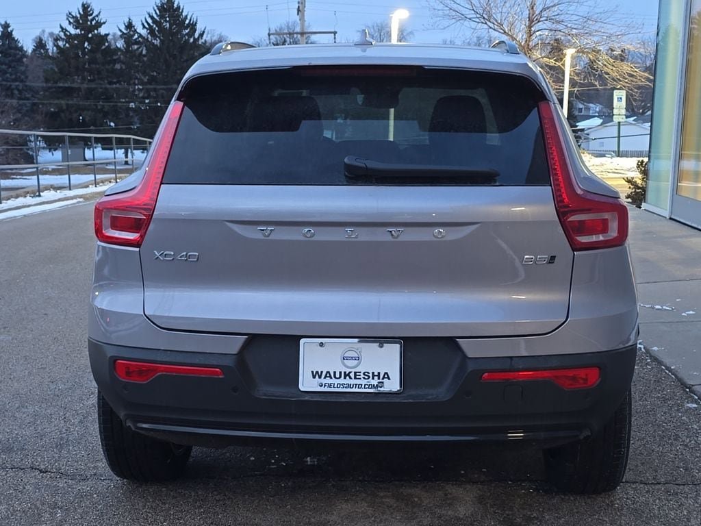 New 2026 Volvo XC40 B5 Ultra w/ Climate Package AWD/4WD image 4