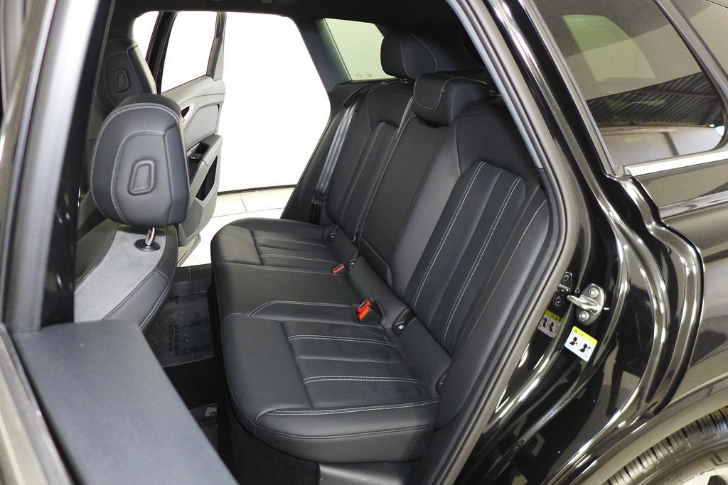 Used 2023 Audi Q4 e-tron Premium Plus w/ Premium Plus image 21