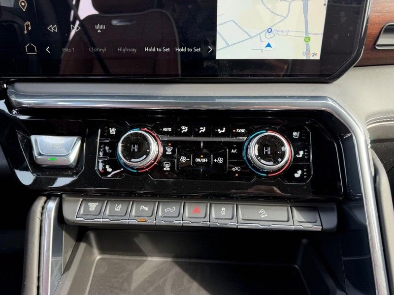 New 2026 GMC Sierra 2500 Denali Ultimate w/ LPO, Black Badging Package image 14