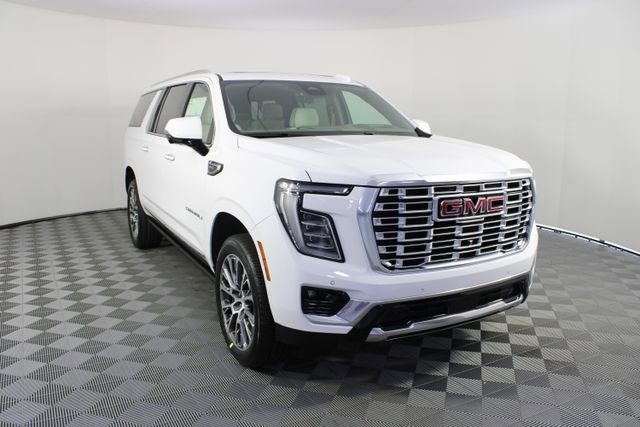 New 2026 GMC Yukon XL Denali w/ Denali Reserve Package image 34