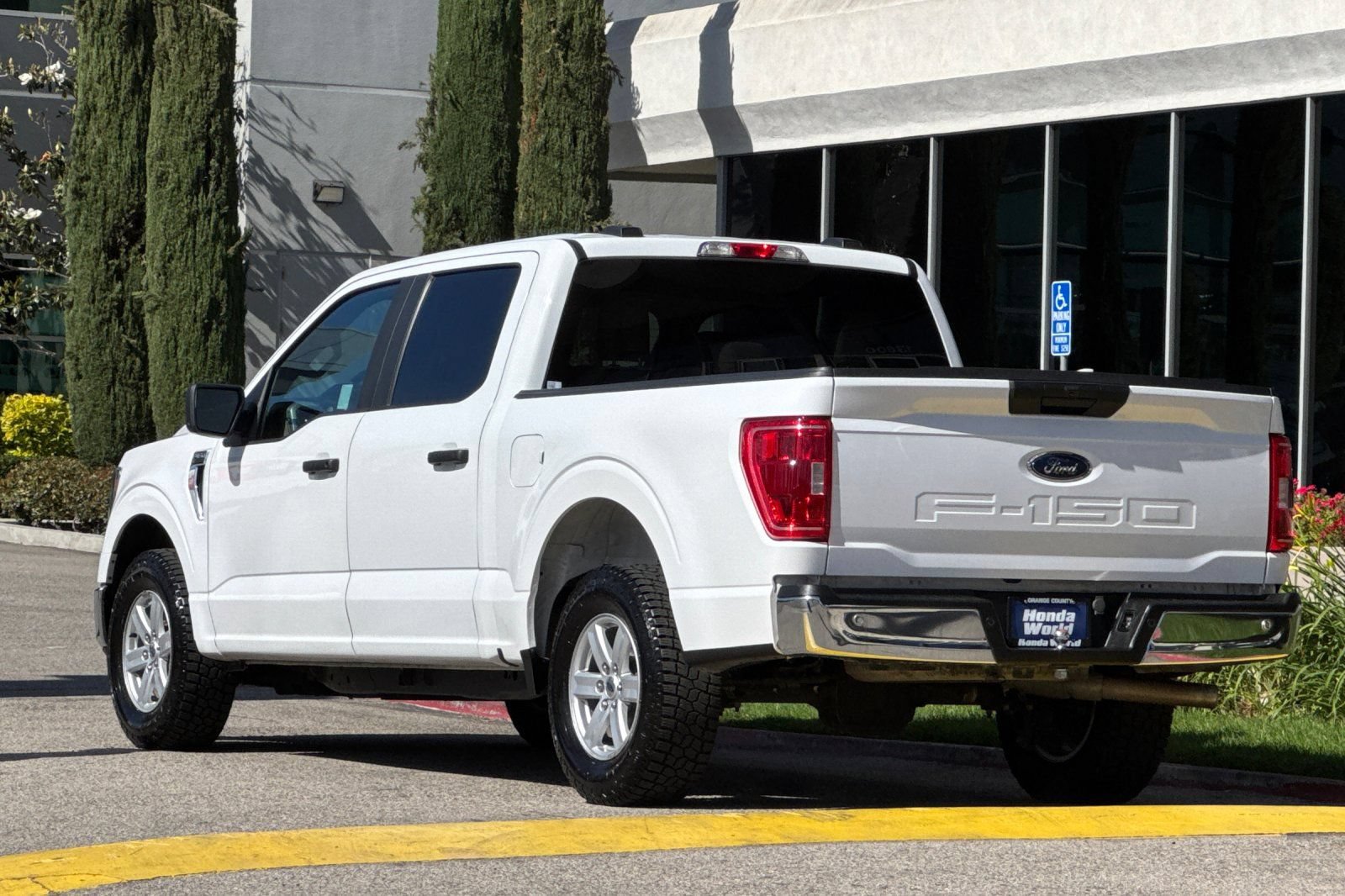 Used 2023 Ford F150 XLT RWD image 6