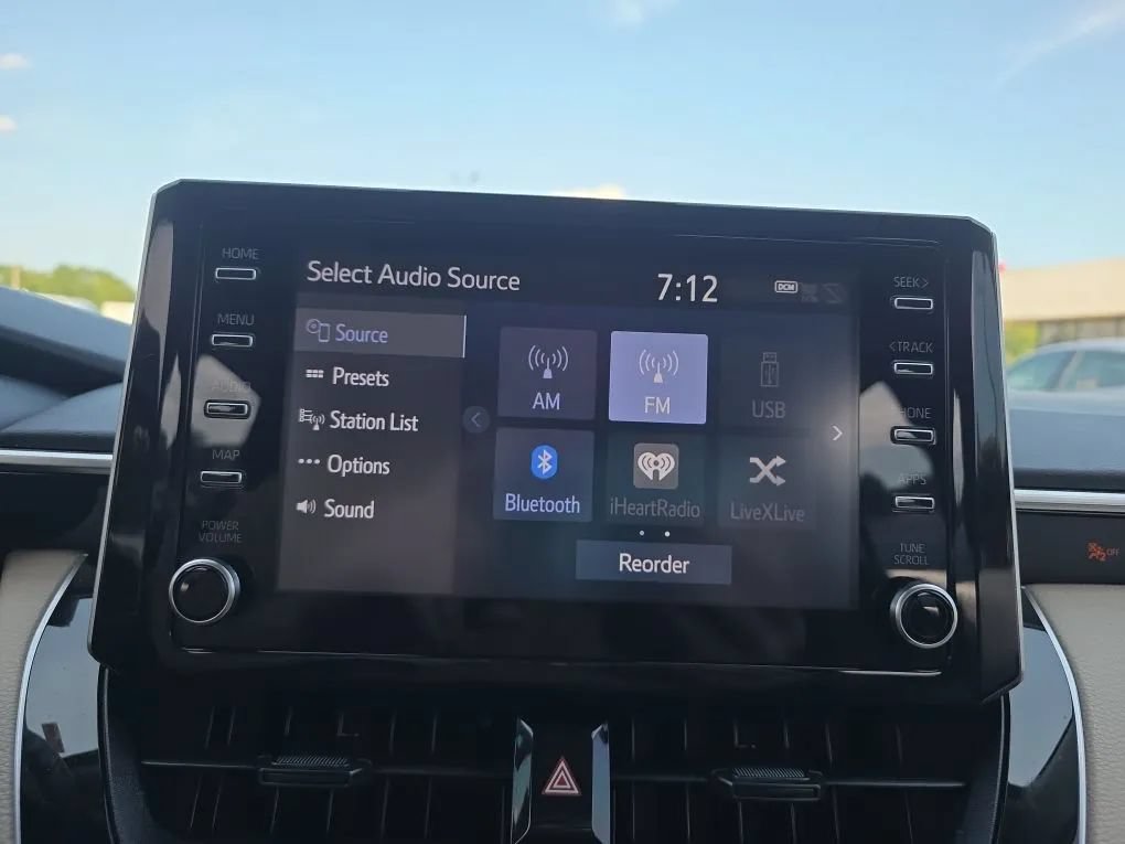 Used 2020 Toyota Corolla LE FWD image 29