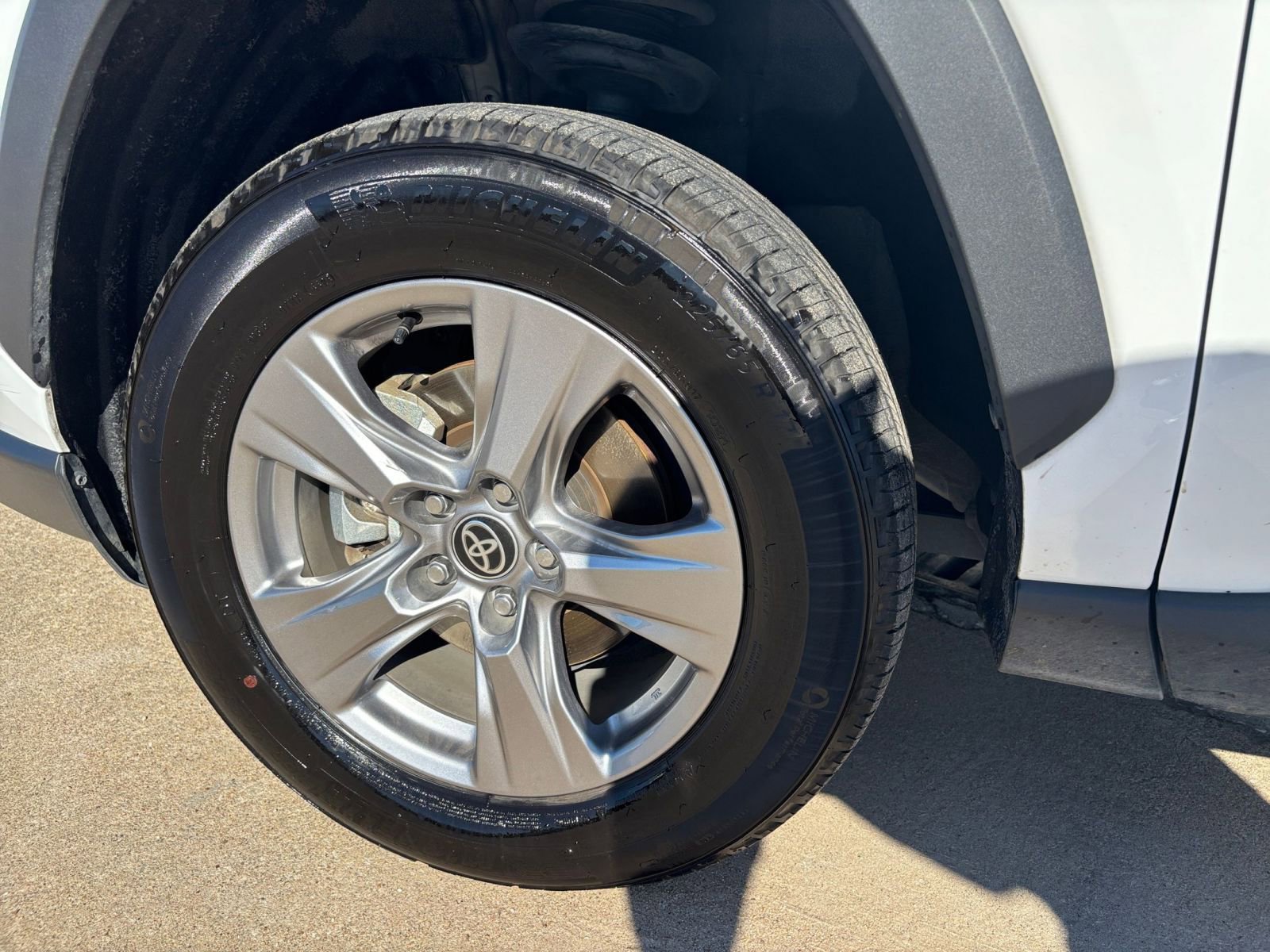 Used 2025 Toyota RAV4 LE image 29