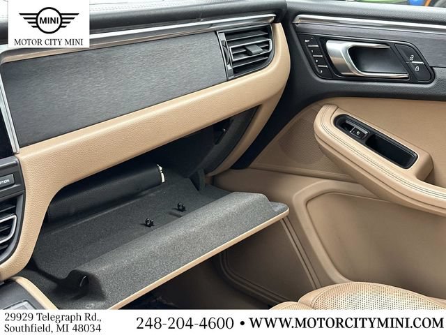 Used 2021 Porsche Macan GTS w/ Premium Package Plus (PF9) AWD/4WD image 37