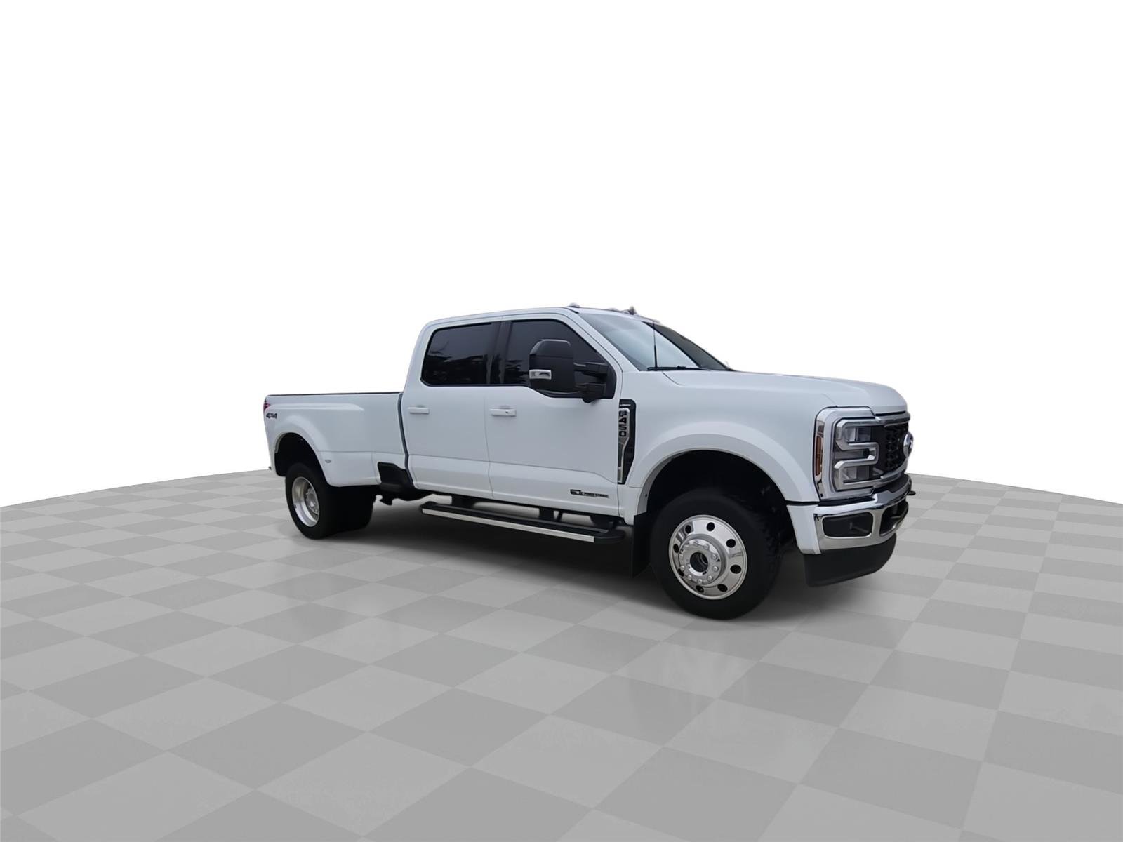 Used 2026 Ford F450 Lariat AWD/4WD image 2