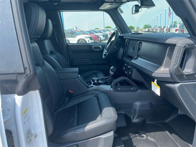 New 2025 Ford Bronco Badlands image 17