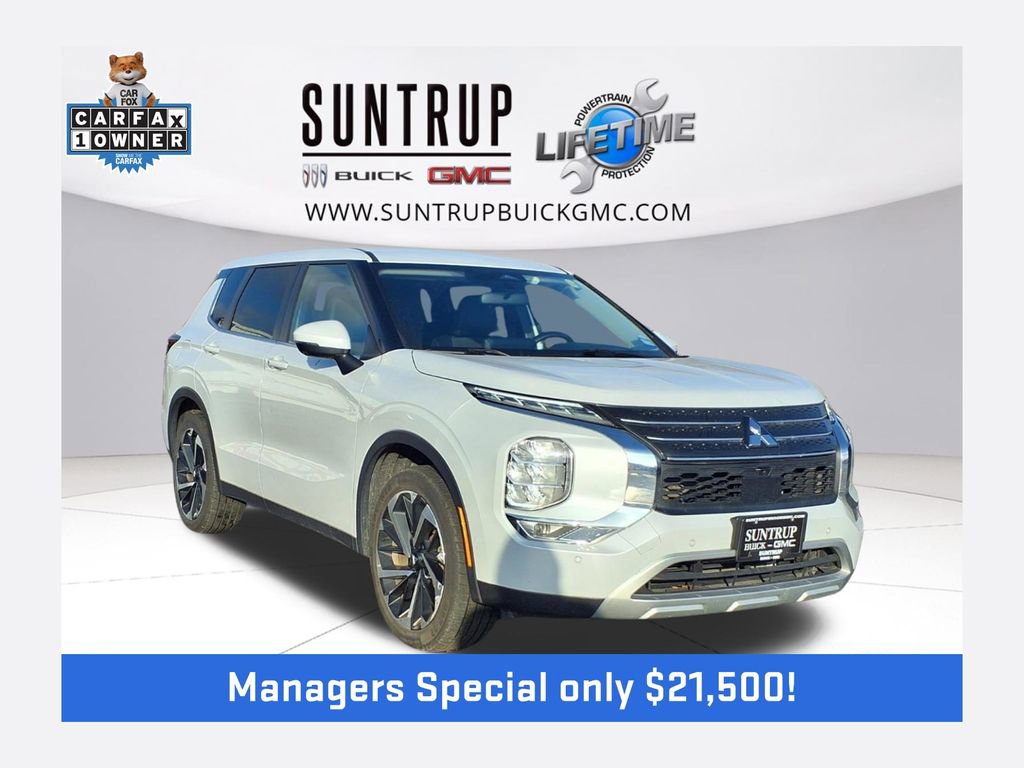 Used 2024 Mitsubishi Outlander SE