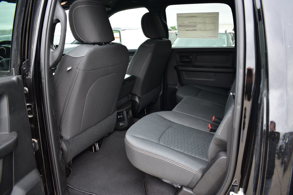 New 2026 RAM 3500 Tradesman AWD/4WD image 28