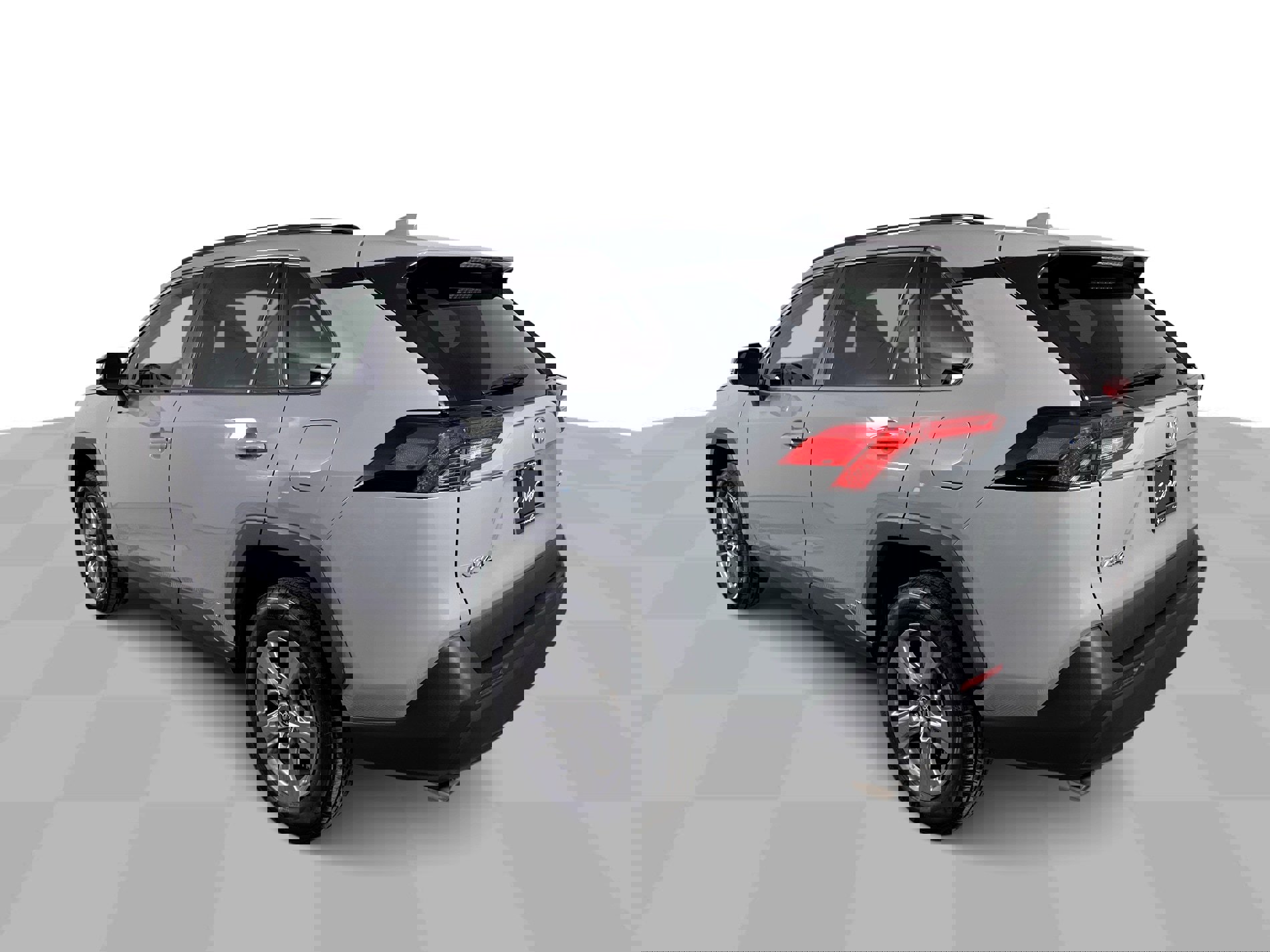 Used 2022 Toyota RAV4 XLE image 42