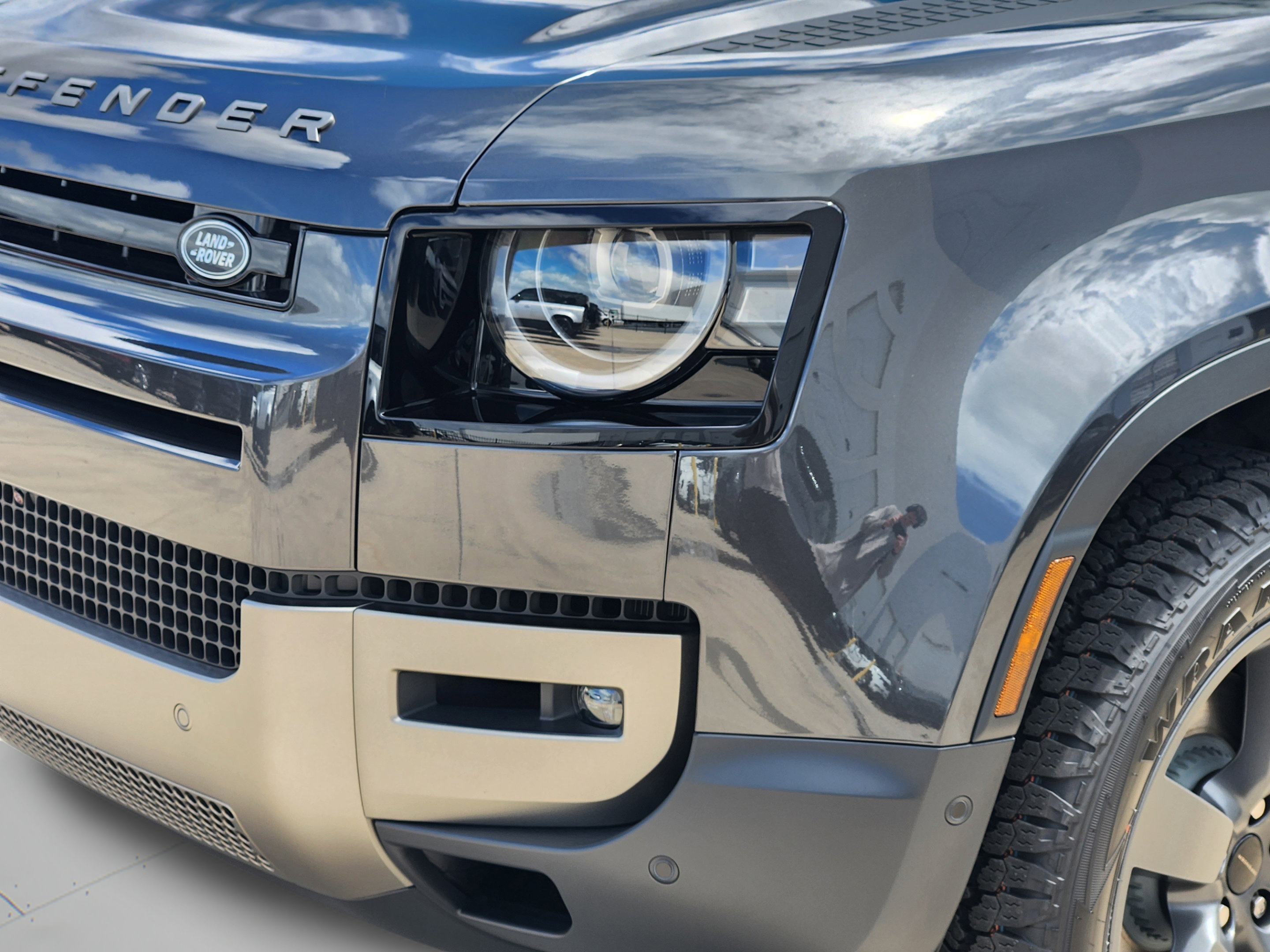 New 2026 Land Rover Defender 130 S AWD/4WD image 29