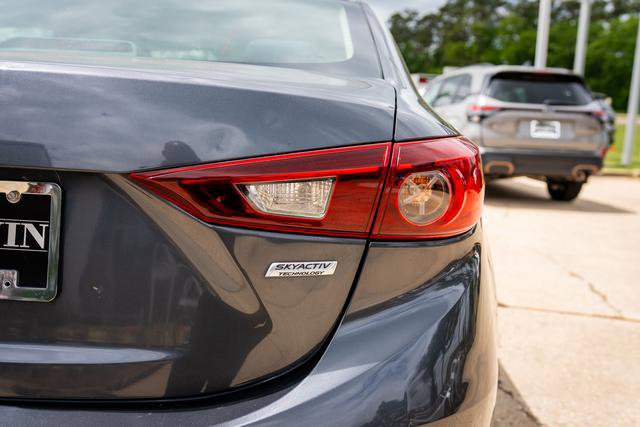 Used 2015 MAZDA MAZDA3 i Sport image 17