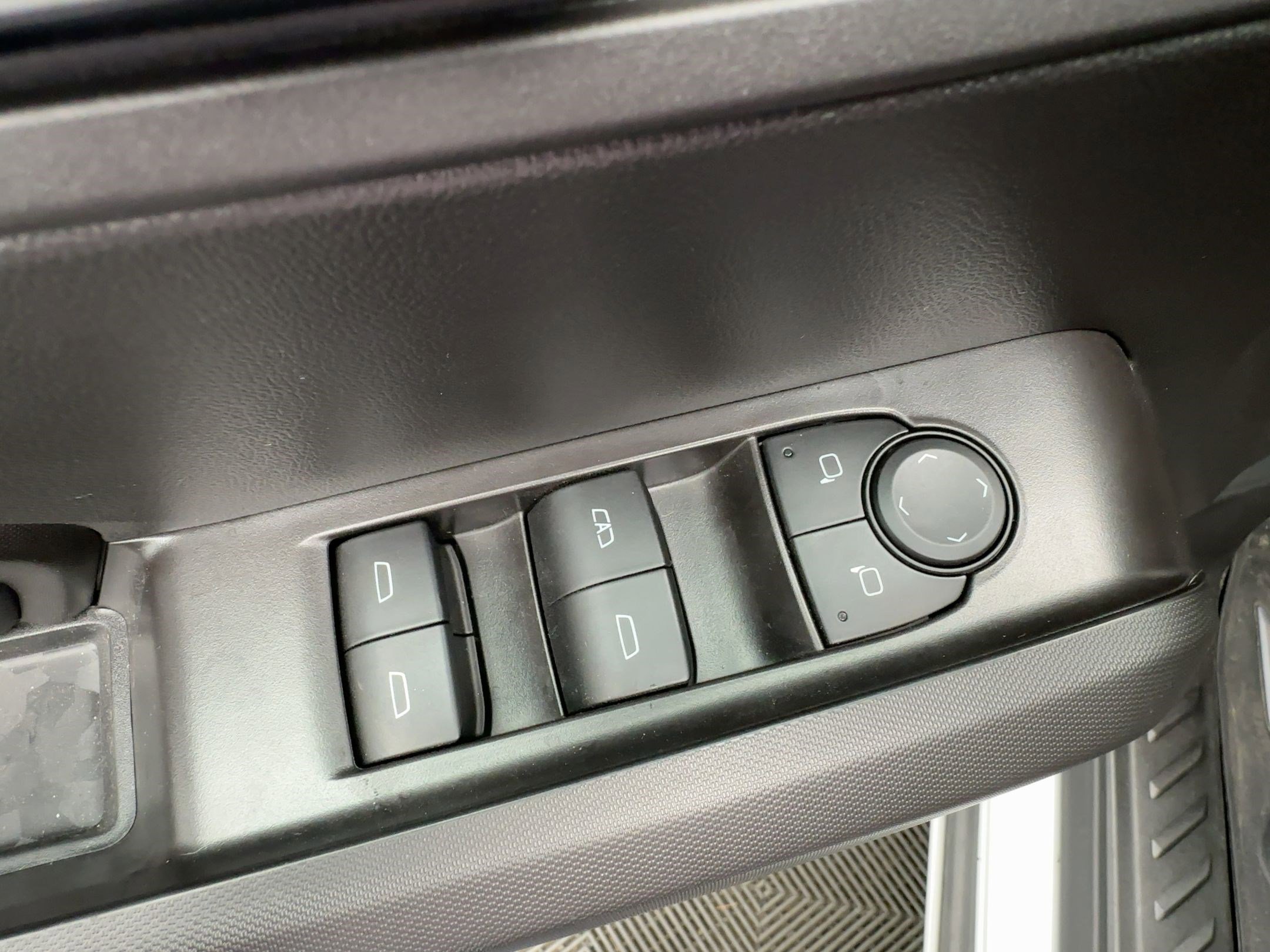 New 2025 Chevrolet Colorado LT w/ Advanced Trailering Package image 13