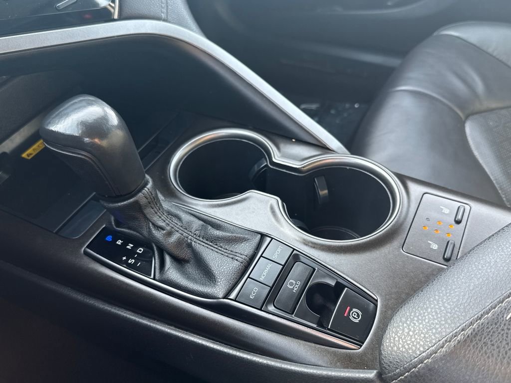 Used 2023 Toyota Camry XSE w/ Navigation Package image 24