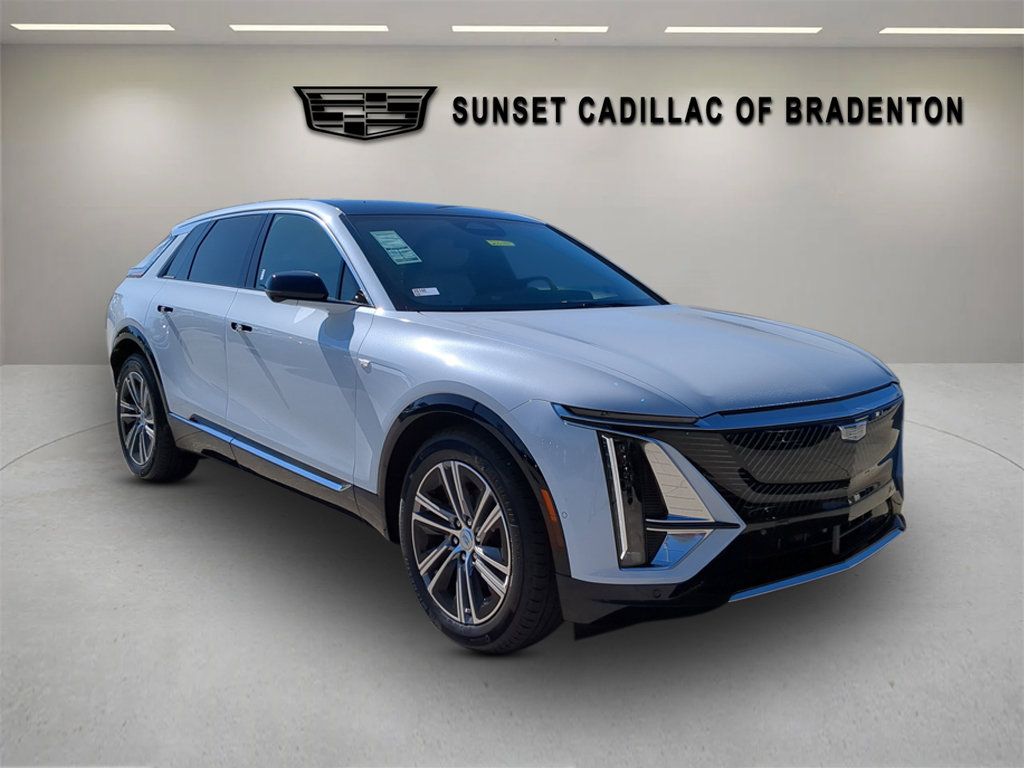 New 2026 Cadillac Lyriq Luxury w/ LPO, Floor Liner Package RWD video 1
