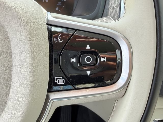 Used 2022 Volvo XC90 T5 Momentum w/ Advanced Package FWD image 27