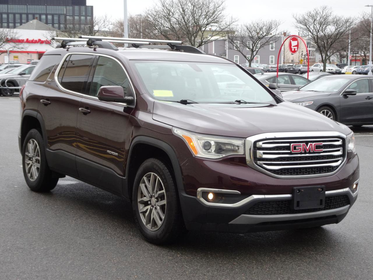 Used 2017 GMC Acadia SLE AWD/4WD image 3
