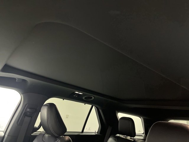 Used 2020 Ford Explorer ST w/ ST Street Pack image 11