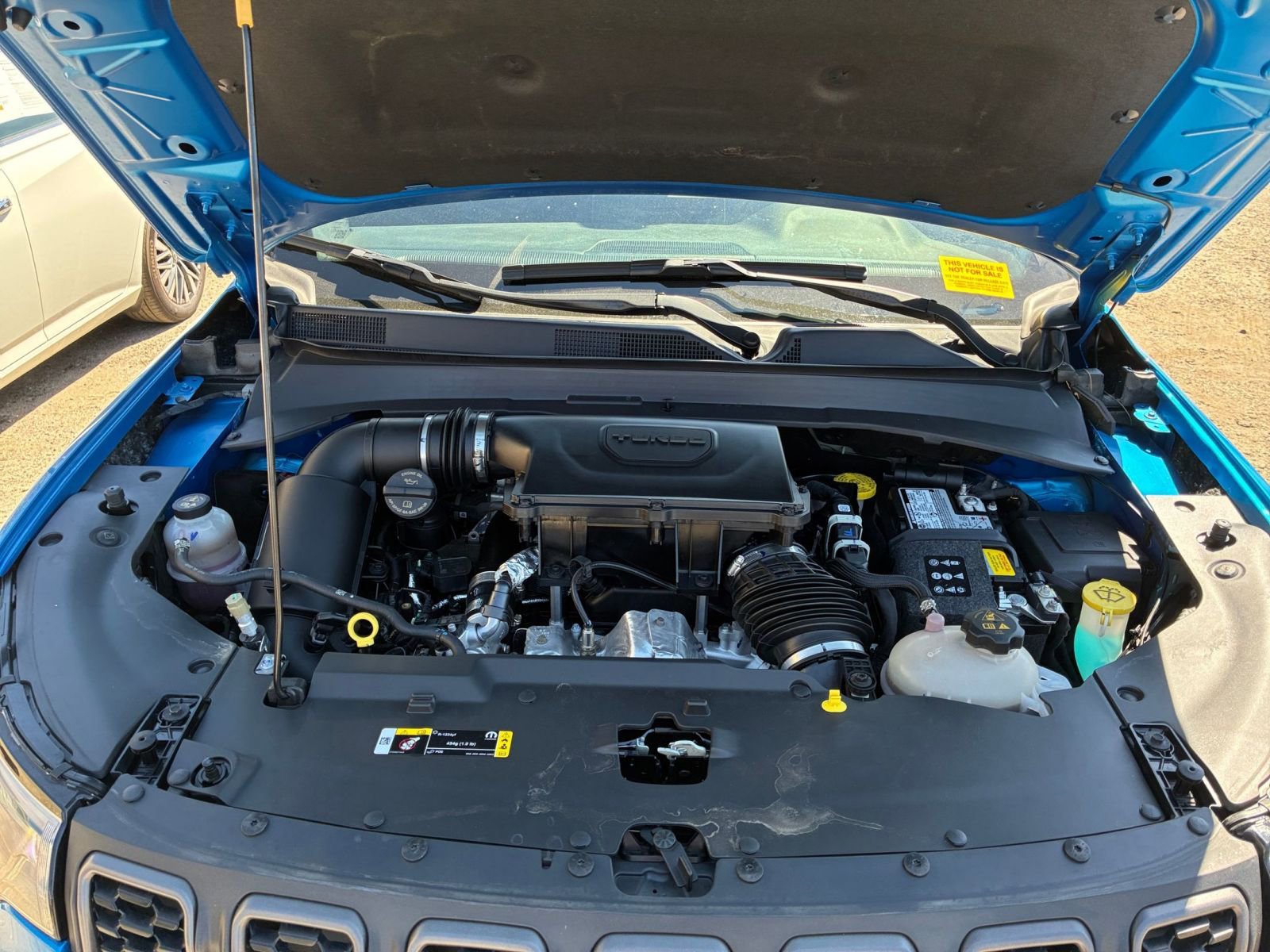 Used 2025 Jeep Compass Trailhawk AWD/4WD image 31