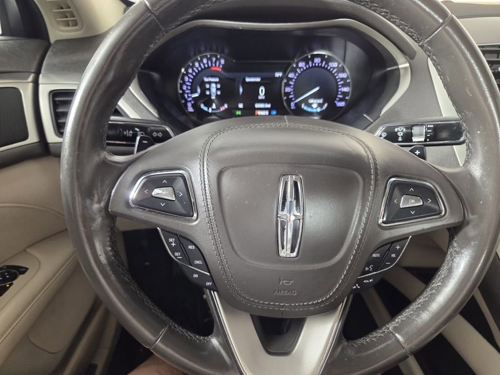 Used 2019 Lincoln MKZ Premiere image 16