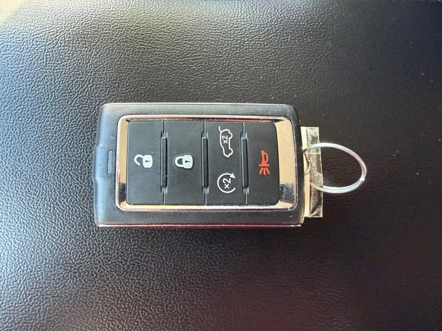 Used 2023 Jeep Grand Cherokee L Limited w/ Luxury Tech Group II image 36