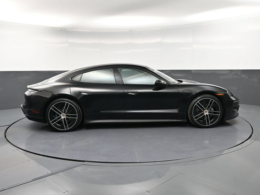 Certified 2025 Porsche Taycan RWD image 9