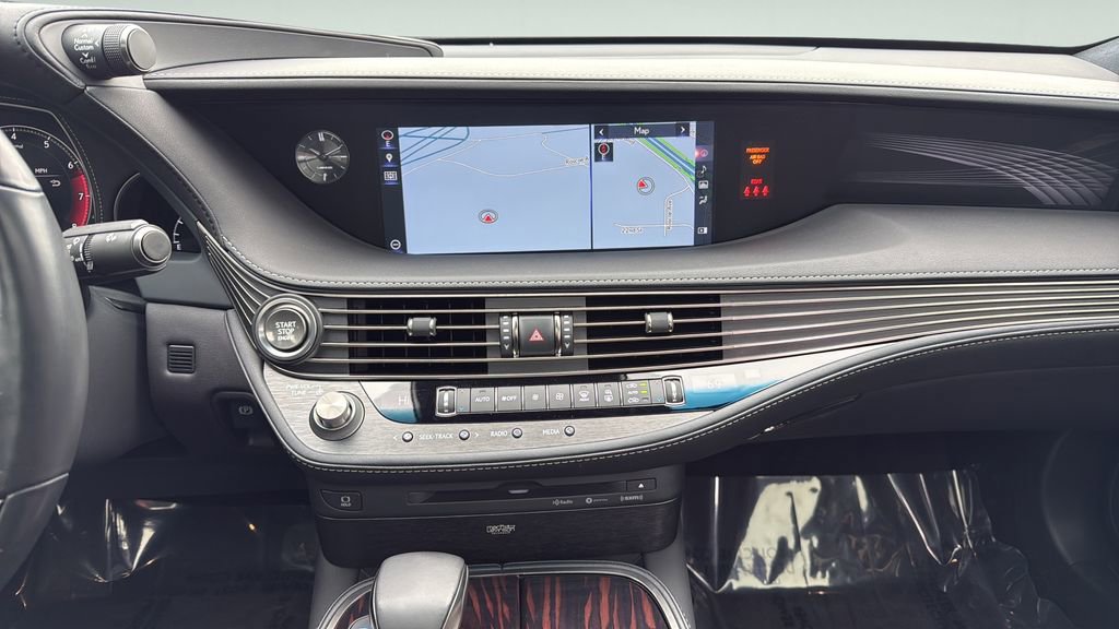 Used 2018 Lexus LS 500 AWD w/ Luxury Package image 16