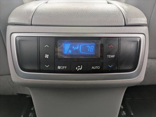 Used 2018 Toyota Highlander XLE image 17