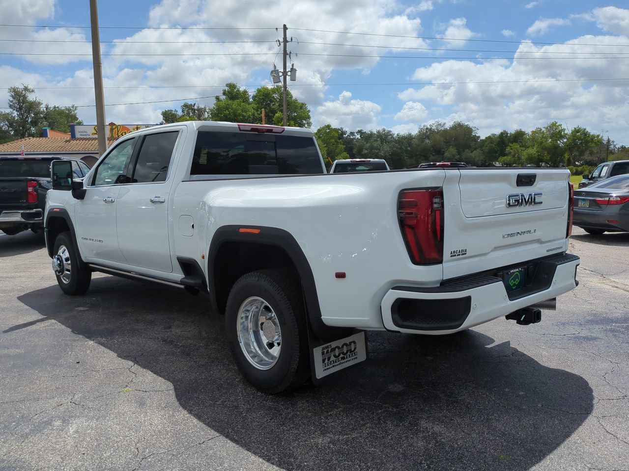 Used 2026 GMC Sierra 3500 Denali Ultimate AWD/4WD image 6