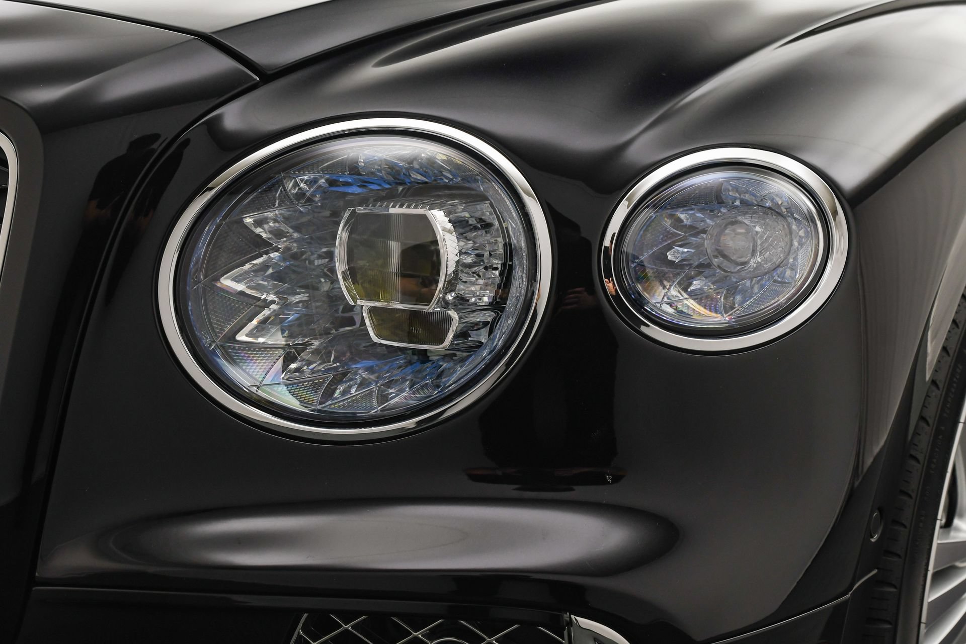 New 2026 Bentley Flying Spur Plug-In Hybrid AWD/4WD image 29