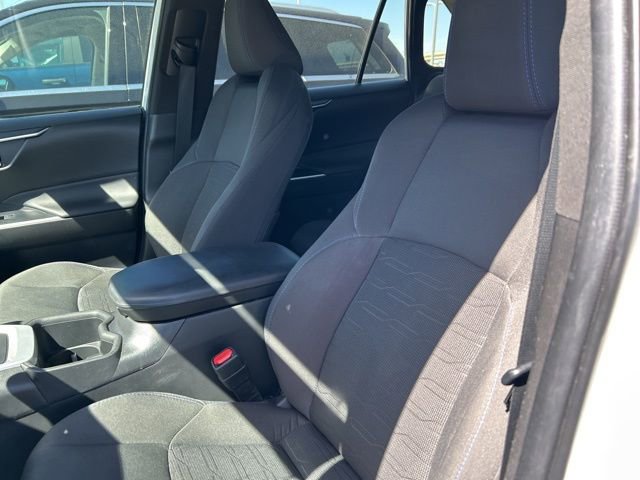 Used 2023 Toyota RAV4 SE w/ Convenience Package image 35